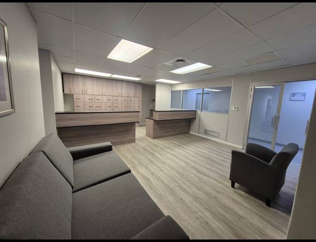 26M² OFFICE TO LET IN WYNBERG